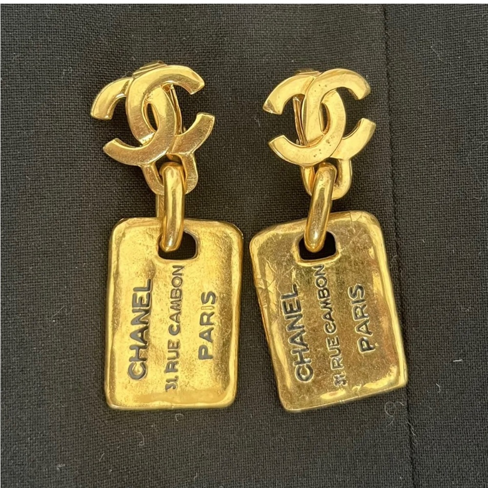 CHANEL Coco Mark Plate Vinatge Earrings Accessories Gold Plated